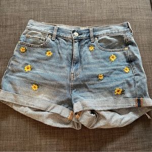 American Eagle Sunflower Mom Shorts